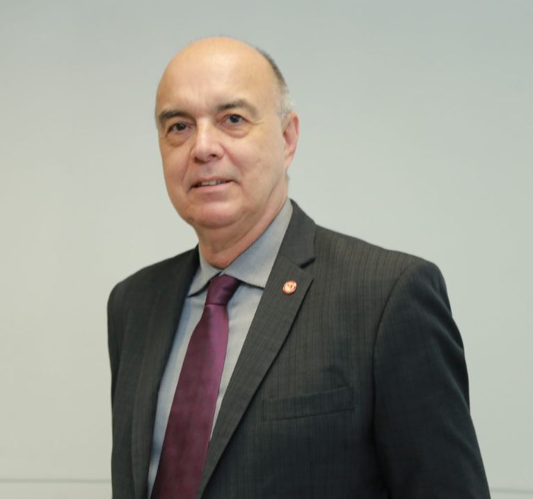 Diretor - José Paulo Fernandes Júnior