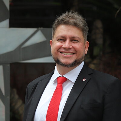 Rev. Esdras Emerson de Souza Rev. Esdras Emerson de Souza