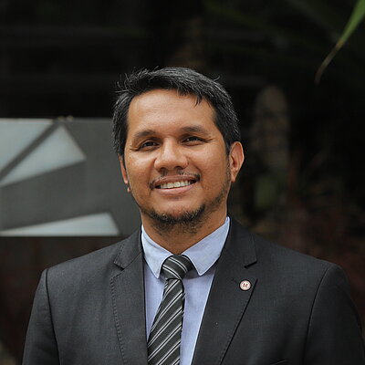 Rev. Alexandre Antunes Pereira Santos Rev. Alexandre Antunes Pereira Santos