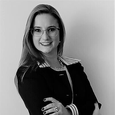 Profa. Dra. Camila Ferrara Padin Profa. Dra. Camila Ferrara Padin