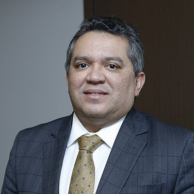 Antônio César de Araújo Freitas Antônio César de Araújo Freitas