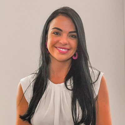 Prof.ª Dra. Esther Lopes Ricci Adari Camargo Prof.ª Dra. Esther Lopes Ricci Adari Camargo