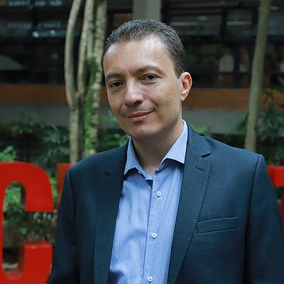 Prof. Dr. Marcos Nepomuceno Duarte Prof. Dr. Marcos Nepomuceno Duarte