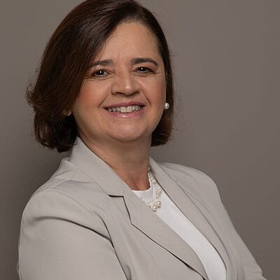 Profa. Dra. Miriam Rodrigues Profa. Dra. Miriam Rodrigues