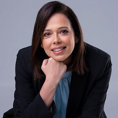 Profª Dra. Isabelli Maria Gravatá Maron Profª Dra. Isabelli Maria Gravatá Maron
