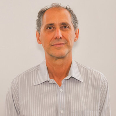 Prof. Dr. José Luiz Wolff Prof. Dr. José Luiz Wolff